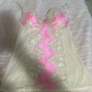 VS LACE Chemise 36D